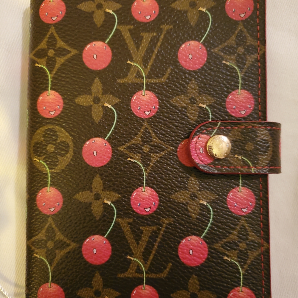 Authentic Louis Vuitton Monogram Cherry Agenda PM - Picture 3 of 17